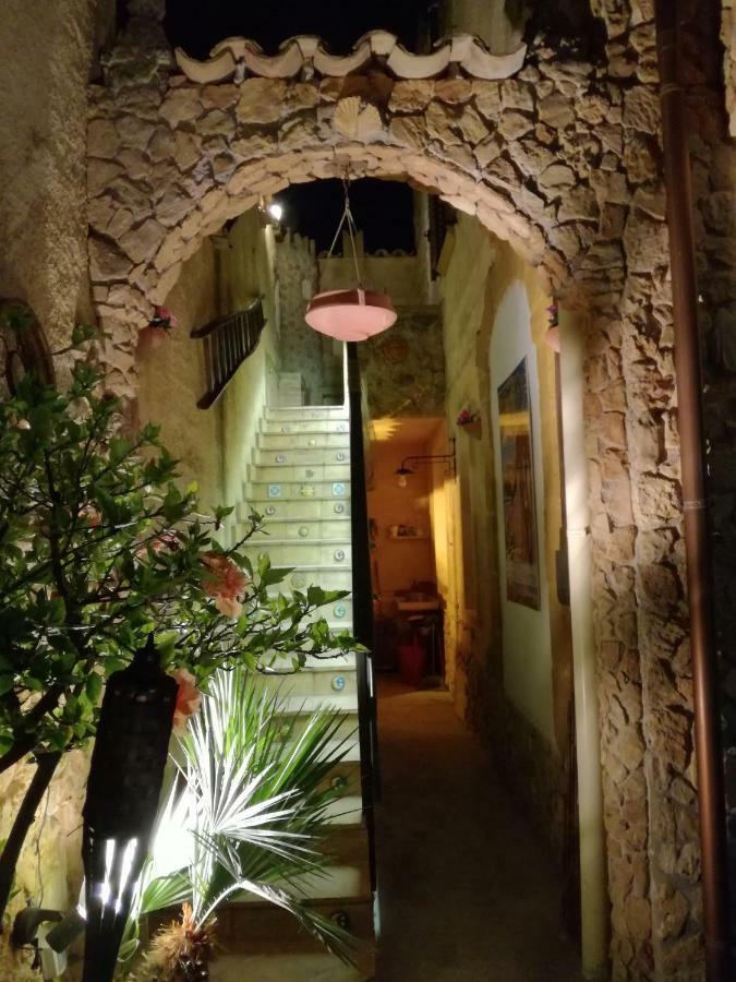 Casa Vacanze Mediterraneo Villa Tre Fontane Dış mekan fotoğraf