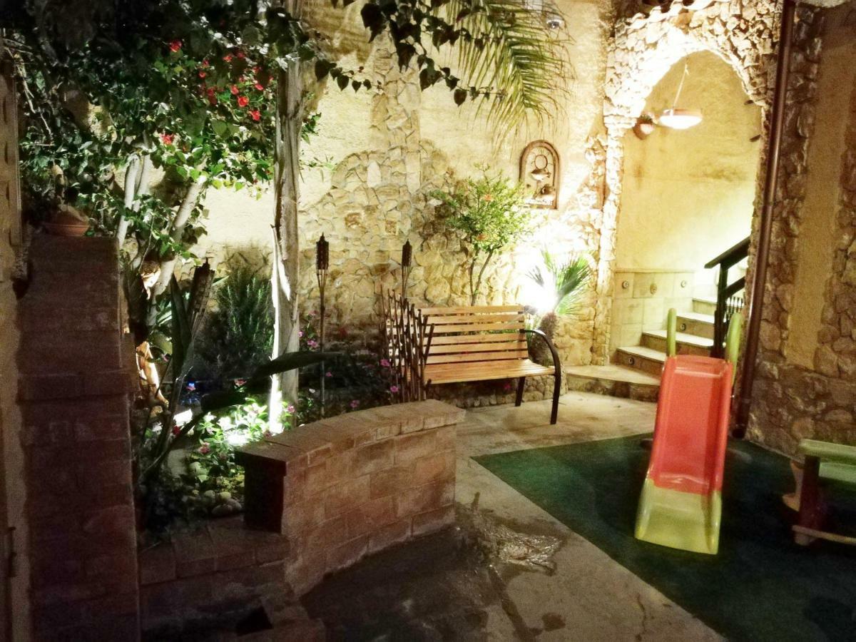 Casa Vacanze Mediterraneo Villa Tre Fontane Dış mekan fotoğraf
