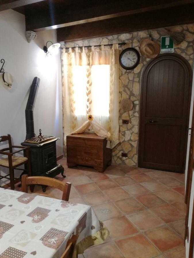 Casa Vacanze Mediterraneo Villa Tre Fontane Dış mekan fotoğraf